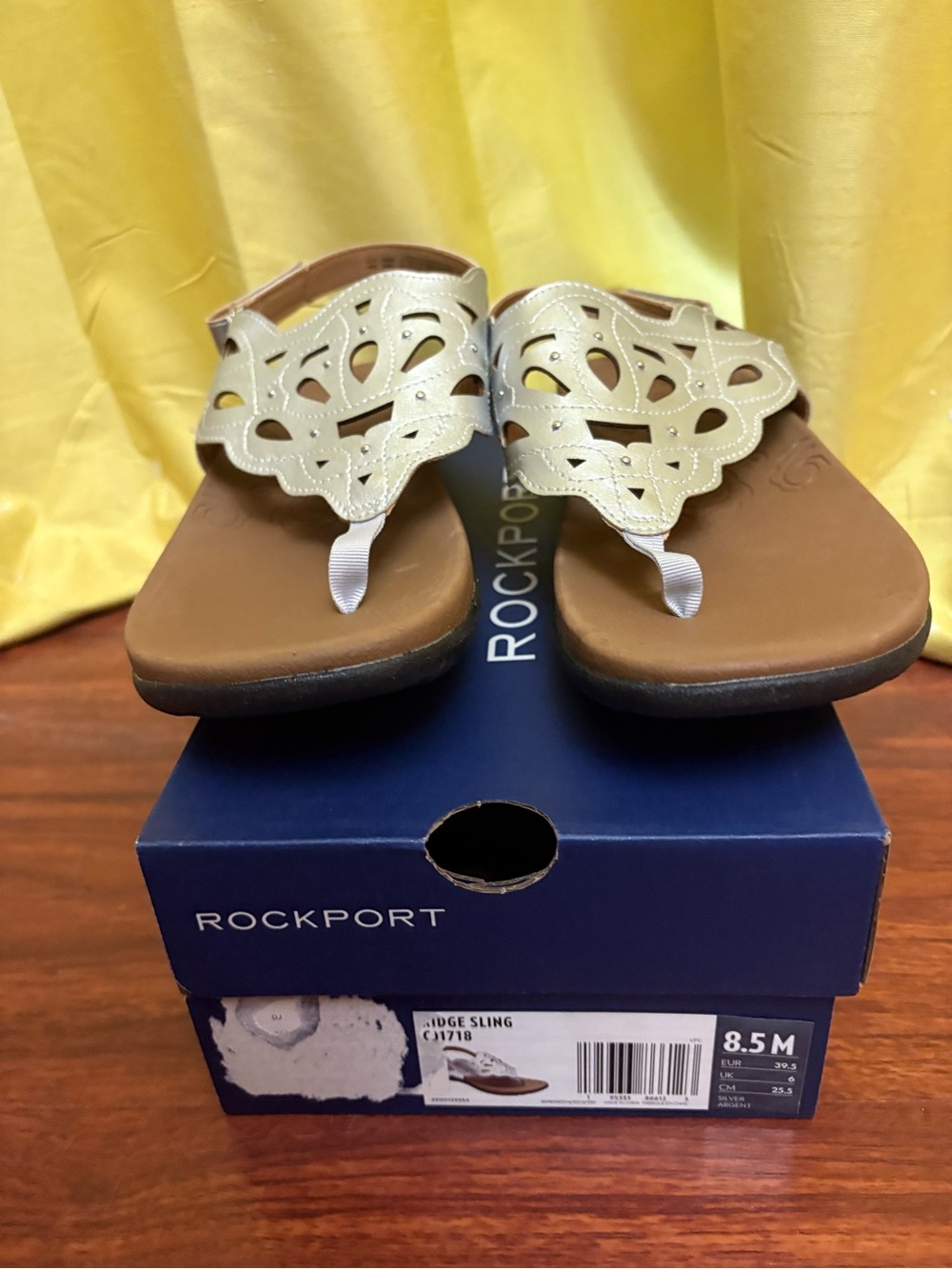Rockport Women’s Gold Cutout Thong Sandals